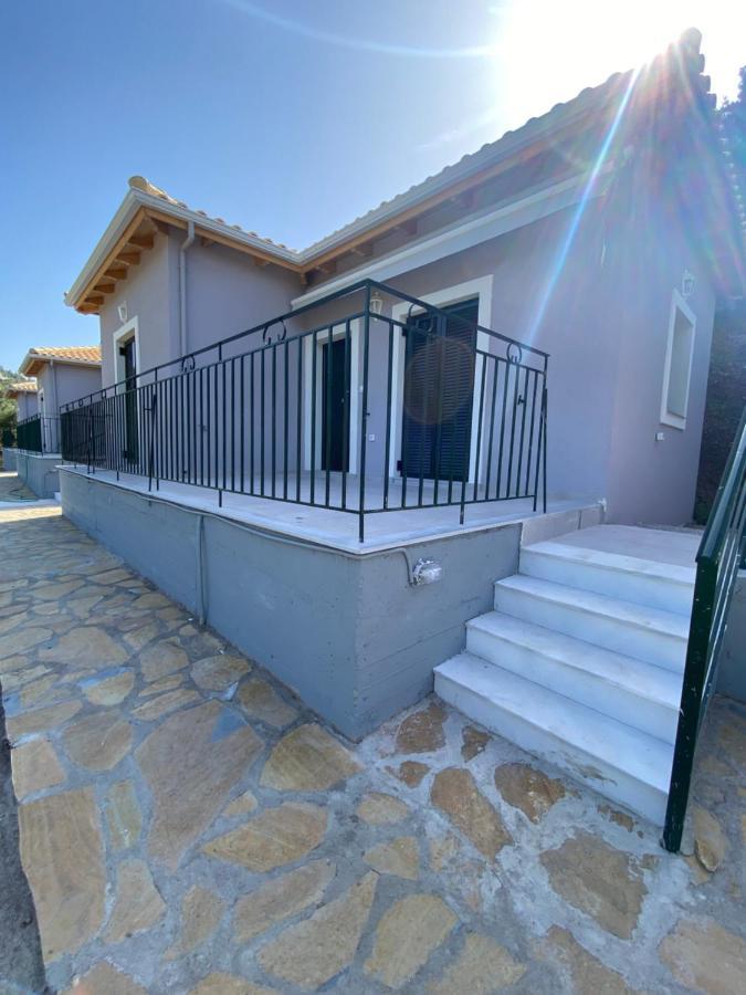 Babis Apartment Agios Nikitas Exterior photo