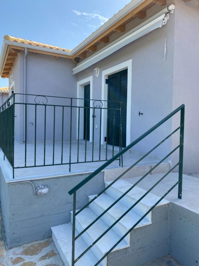 Babis Apartment Agios Nikitas Exterior photo